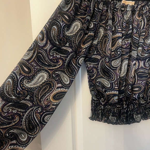 Michael Kors XS navy paisley top - Picture 4 of 5